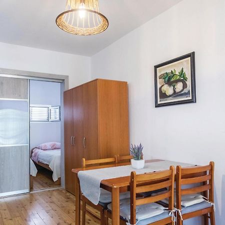 Awesome Apartment In Klek With Kitchen Bagian luar foto